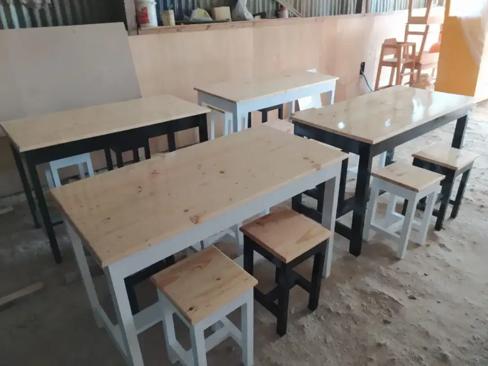 Meja makan cafe/resto