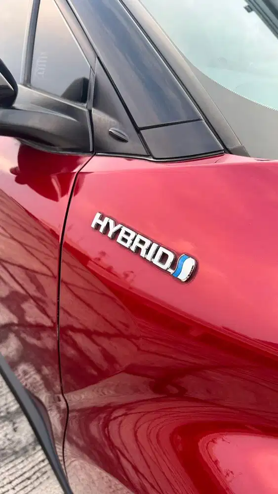 Toyota C-HR 1.8 HV A/T '19/20.