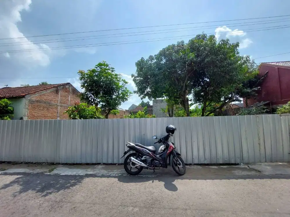 Dijual Tanah Pekarangan di Selatan Ambarukmo Plaza dekat Jl Sorowajan