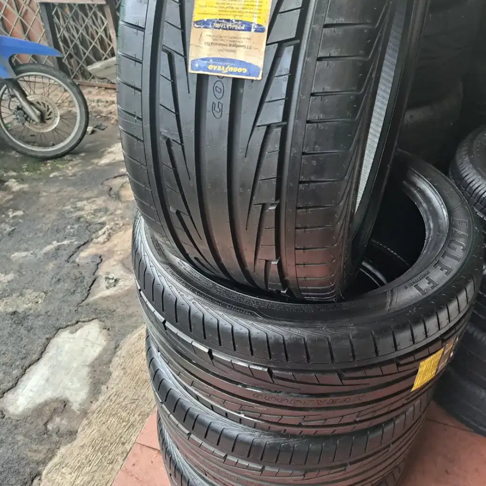 Ban mobil 245 40 17 goodyear