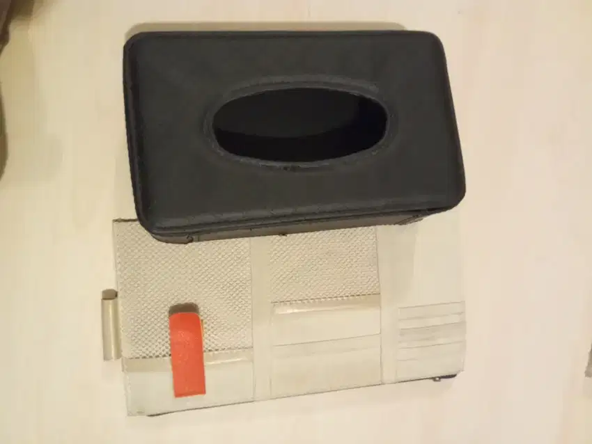 Tempat Tissue Mobil merek Omextra dan Holder CD Slot