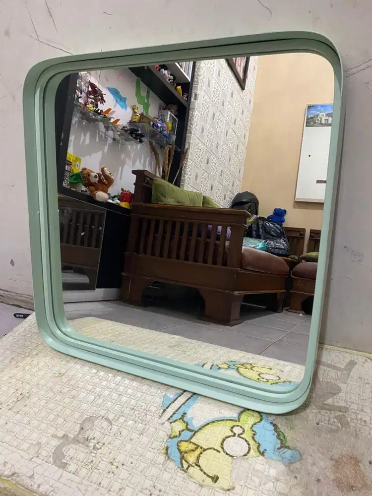 Cermin Dinding Persegi F19 Informa 51x51x4cm-Green/Hijau