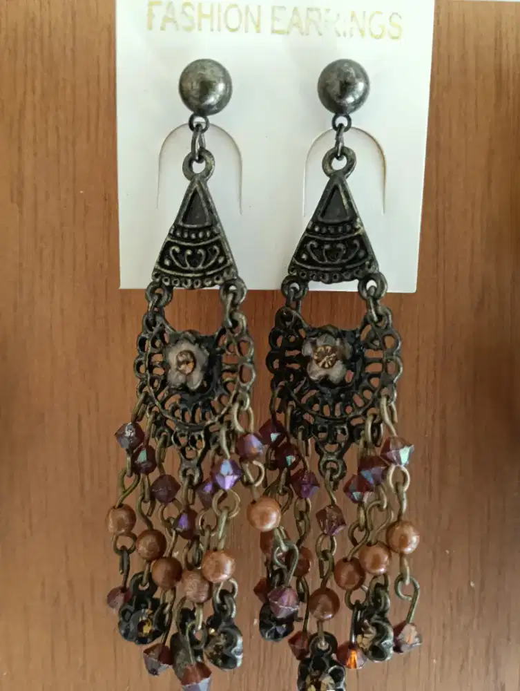 Anting anting cantik