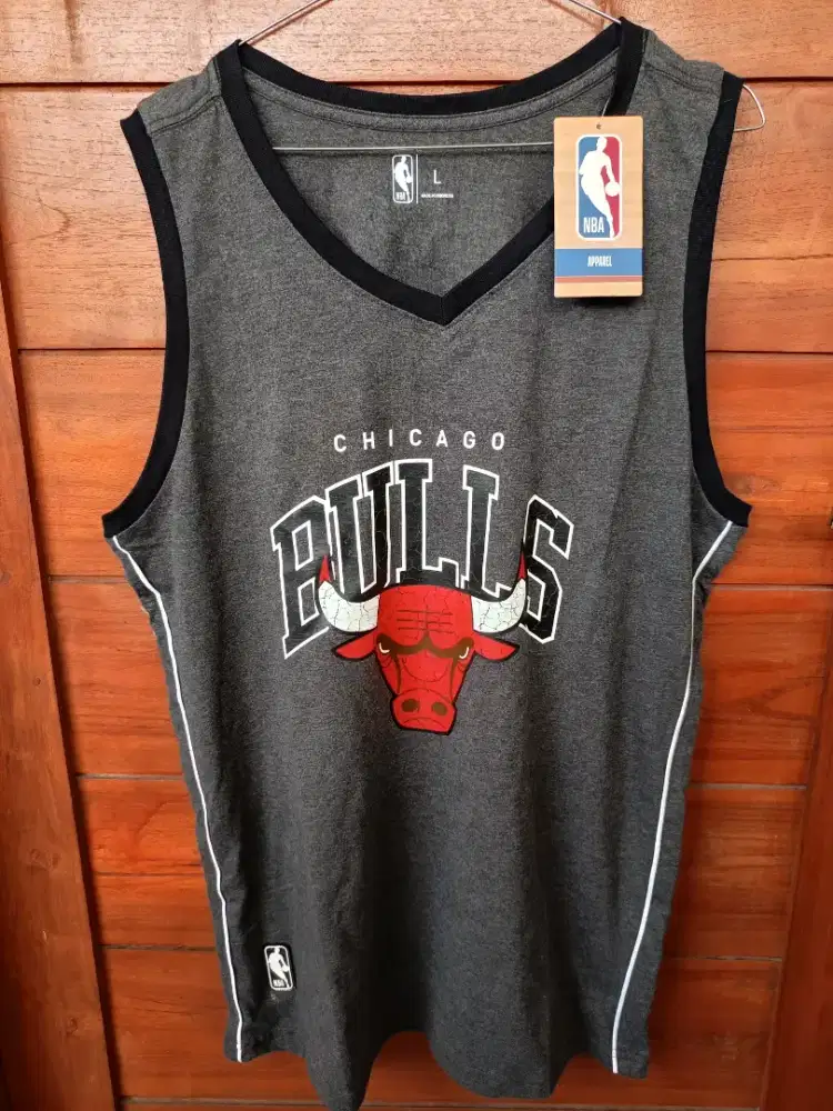 Kaos basket pria keren