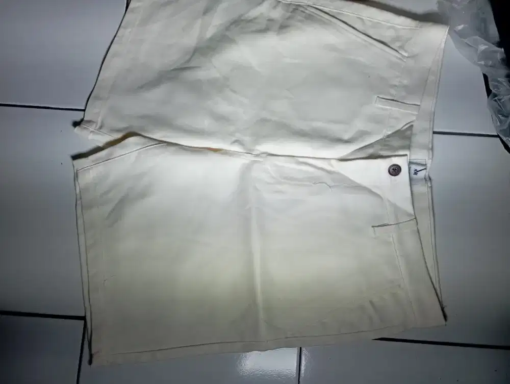 h n m size 34, LP::45cm,kondisi baru,jual 100k