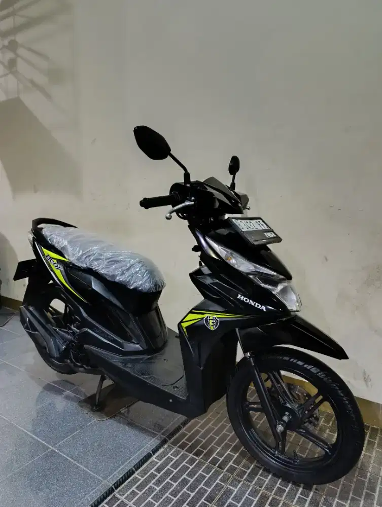 Bissmillah dijual motor Honda beat eco SE 2018 istimewa
