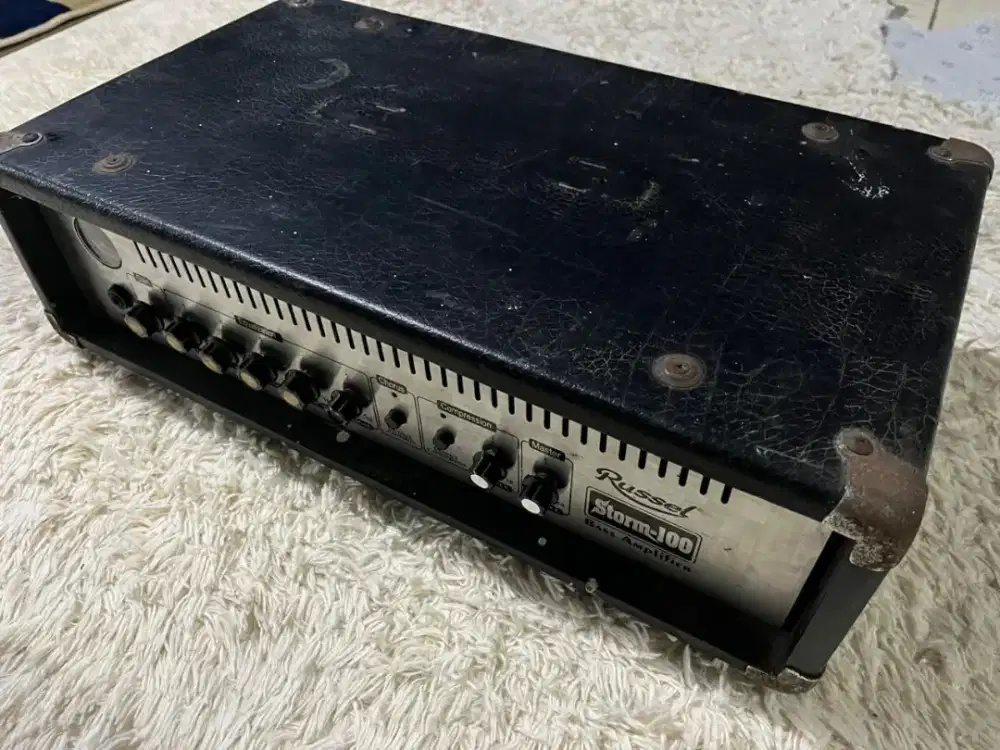 Head gitar bass Russel storm 100 Made in china