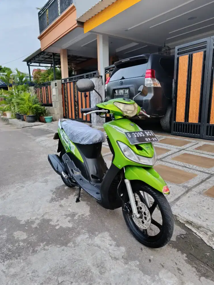 Bissmillah dijual motor Yamaha Mio 2011
