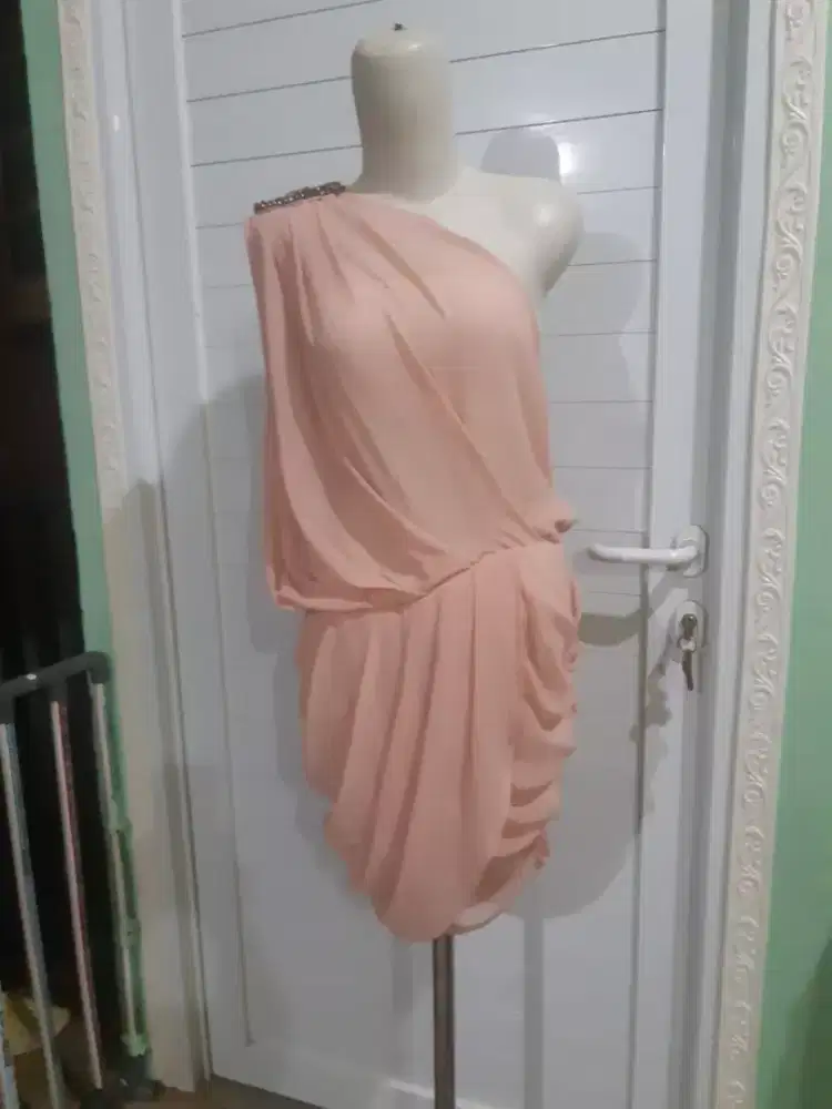 Dress pesta sifon one shoulder black preloved tjap karoeng