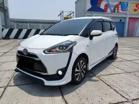 Toyota Sienta 2018 Q mobil bagus
