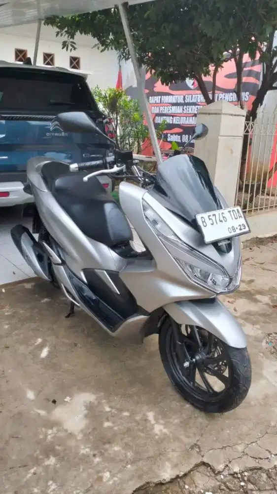 Bissmilah dijual motor Honda PCX 2019 istimewa