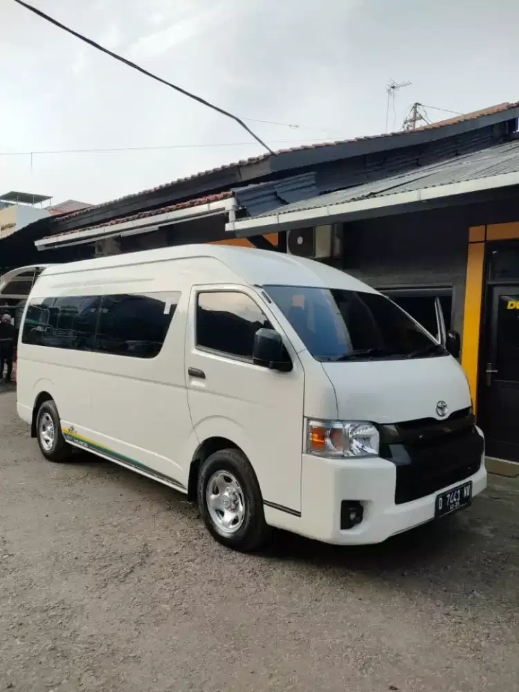 Sewa hiace bandung