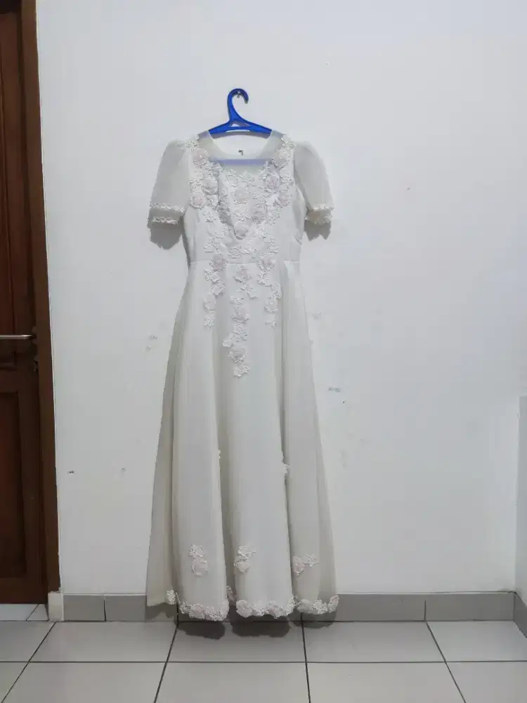 Dress/ Gaun pengantin  simple / dress pre-wedding Vintage bunga pink