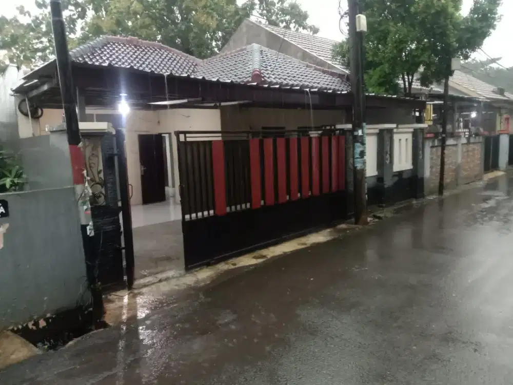 Disewakan bulanan rumah dekat Tol JORR, LRT TMII