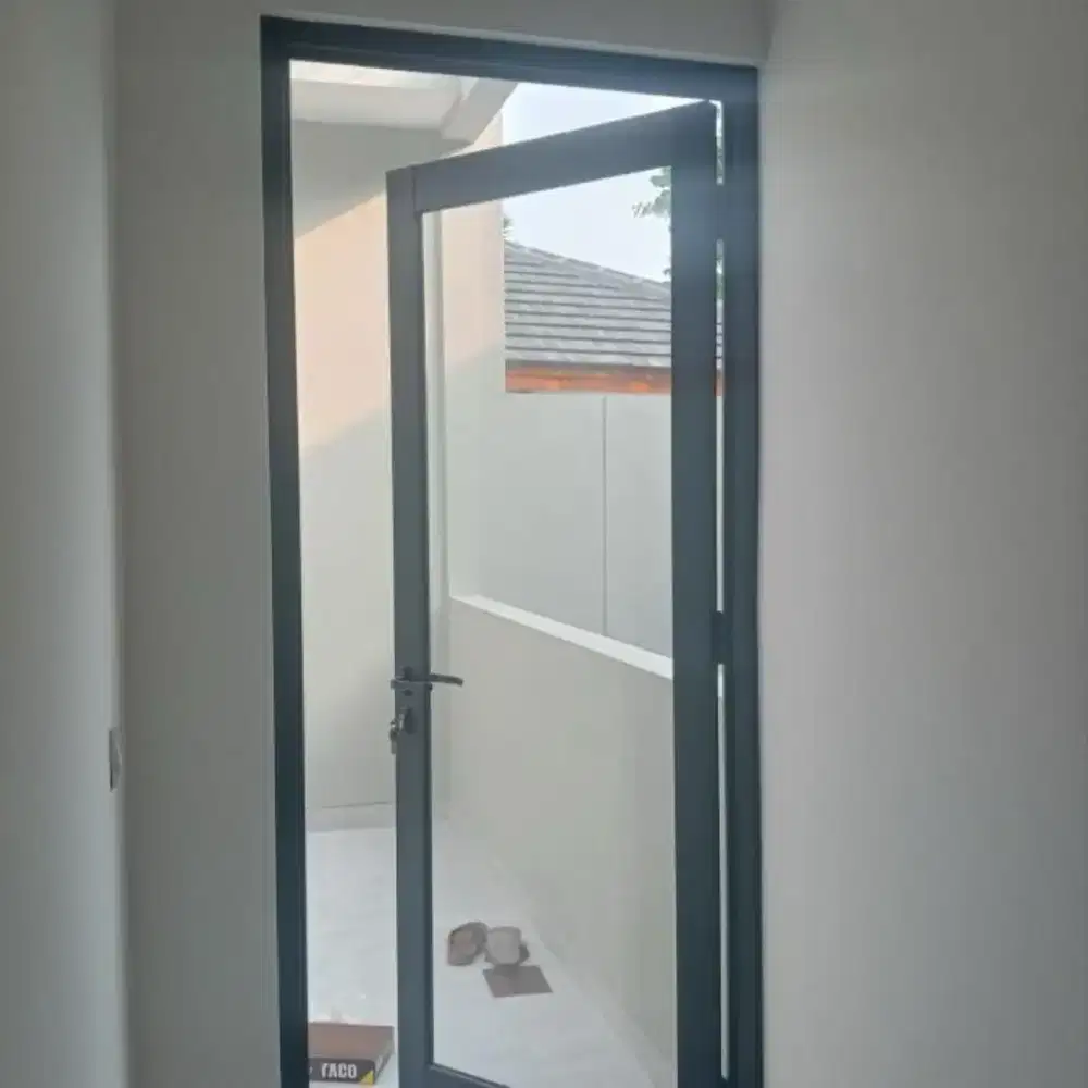 Kusen aluminium dan kaca murah