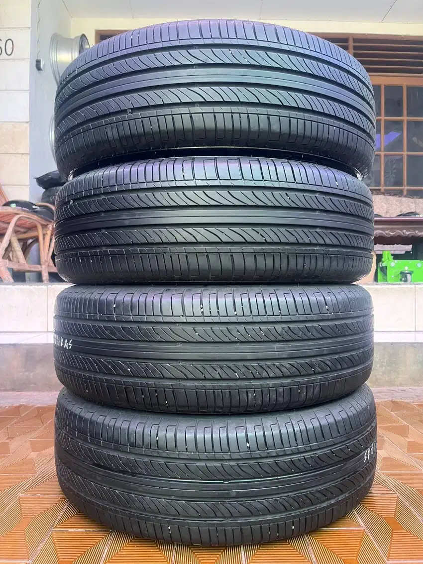 Ban GT Radial Champiro Ecotec 205 60 r17 4pcs