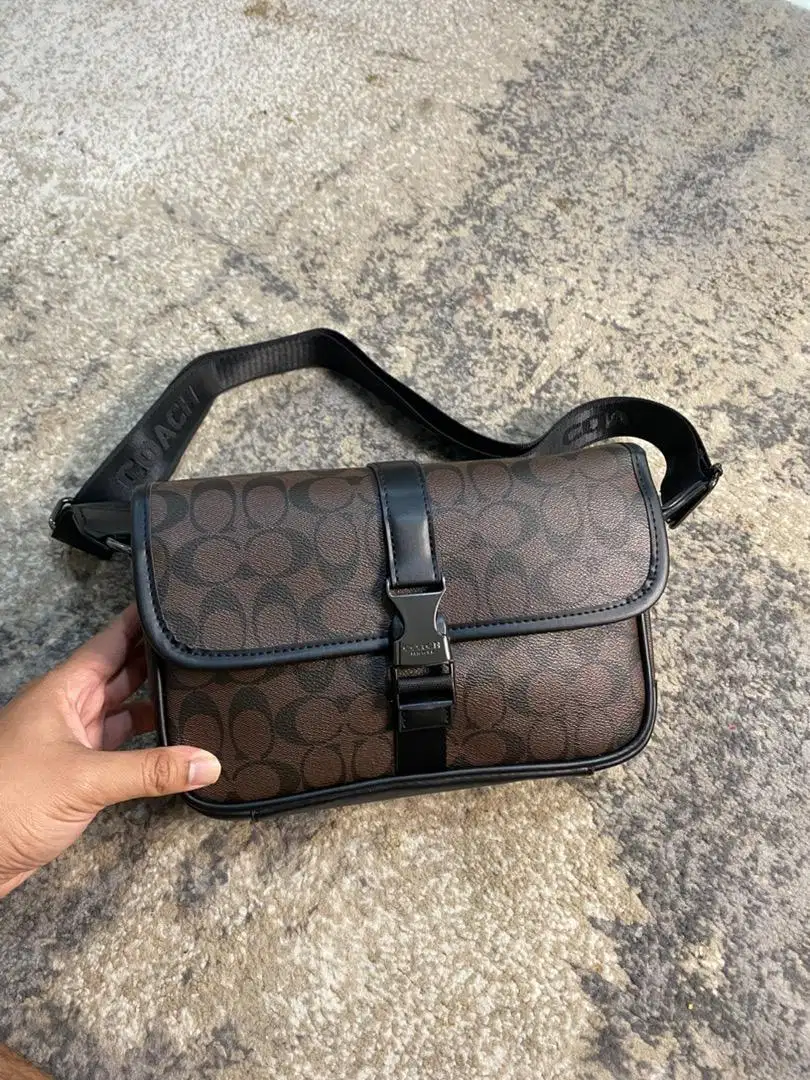 Tas selempang coach / handbag coach