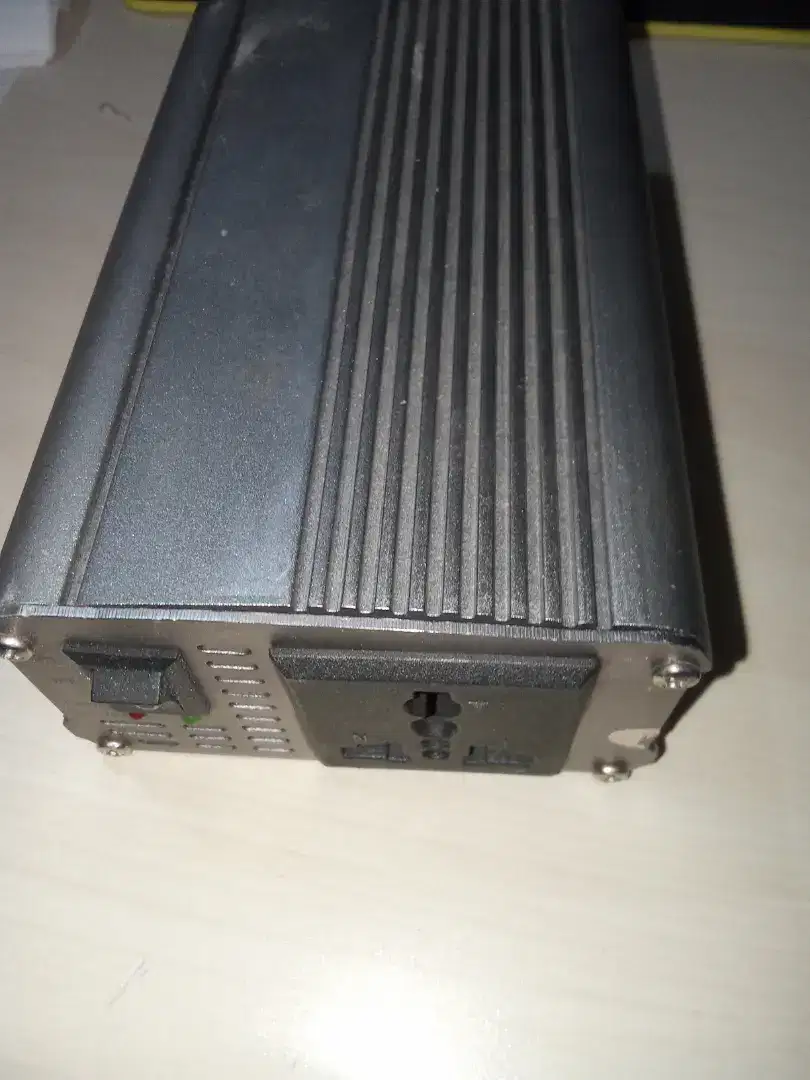 Power Inverter Mobil 1000W DC12V To AC 220V