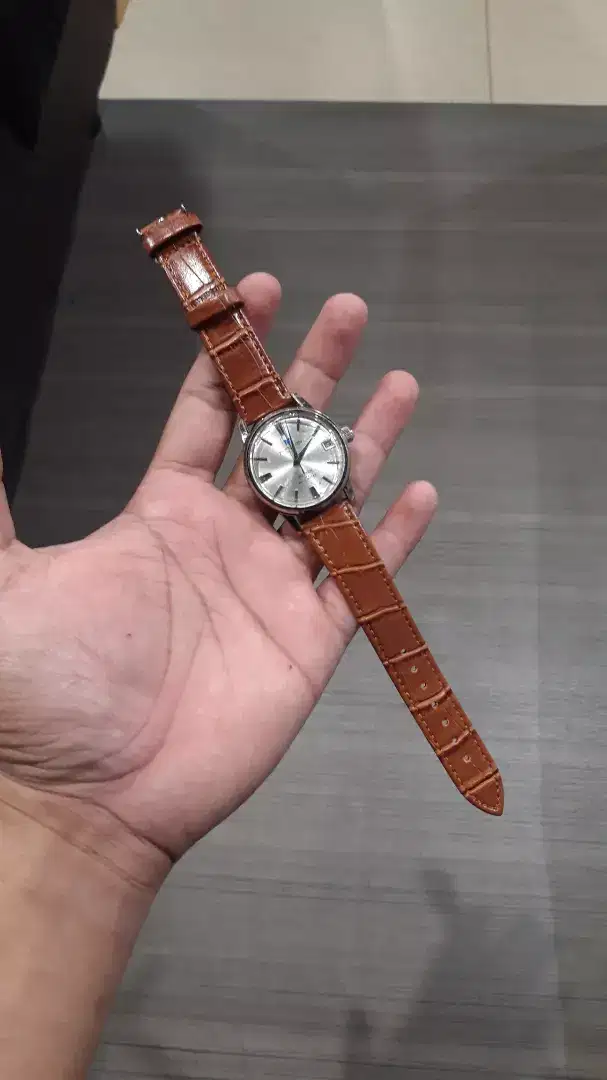 Jam tangan classic vintage Citizen Young Date  (YGDN51302A-DA)