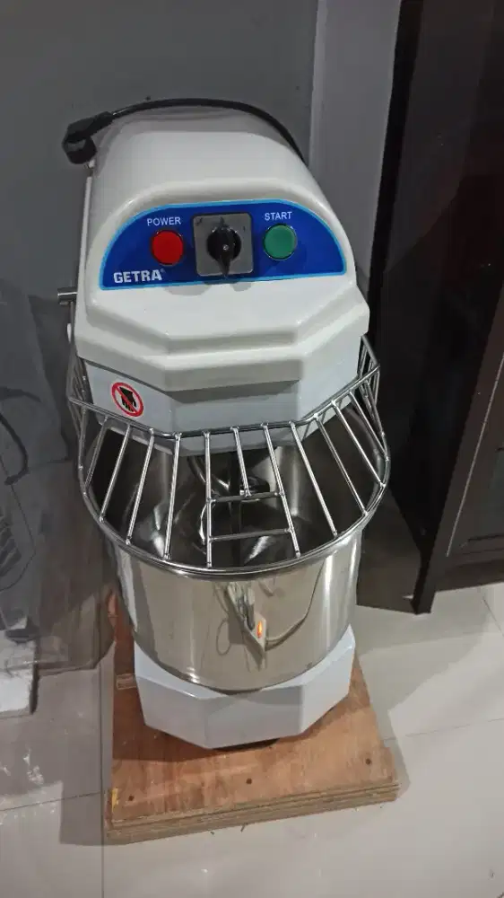 Di jual Mixer Getra buat usaha roti