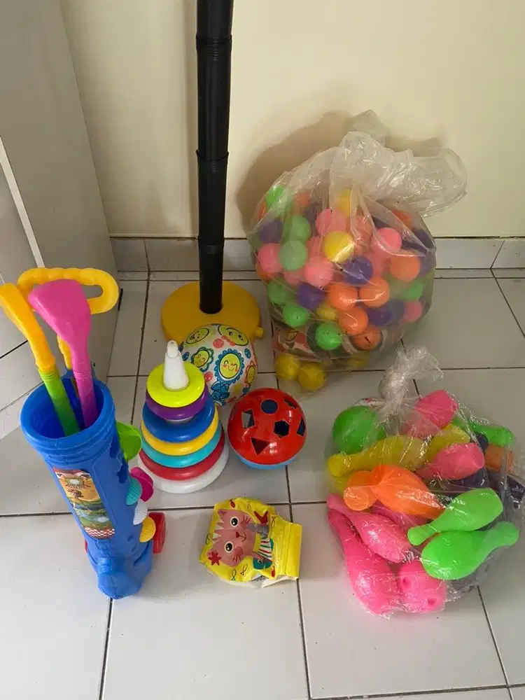 Mainan bayi dan anak balita kondisi baik dan sangat layak dipakai