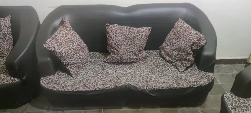 SOFA SET 1 + 1 + 3 PERSON
