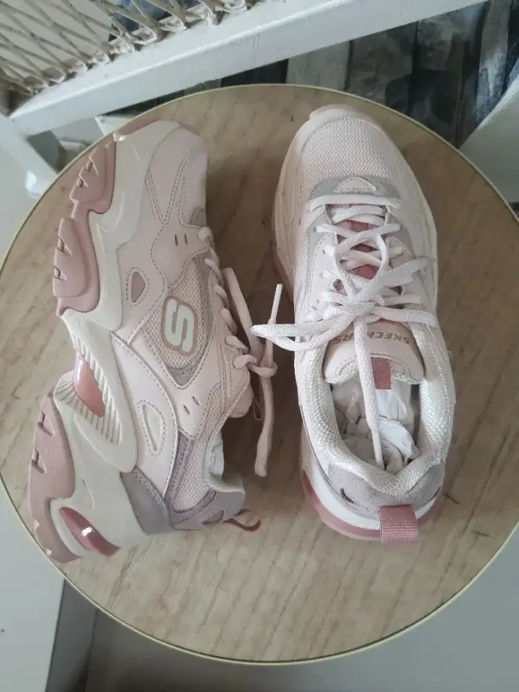 SKECHERS Stamina V2 Red Pink