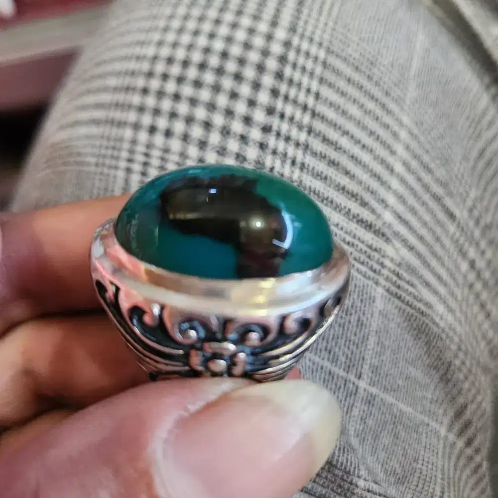 Batu bacan perak klasik