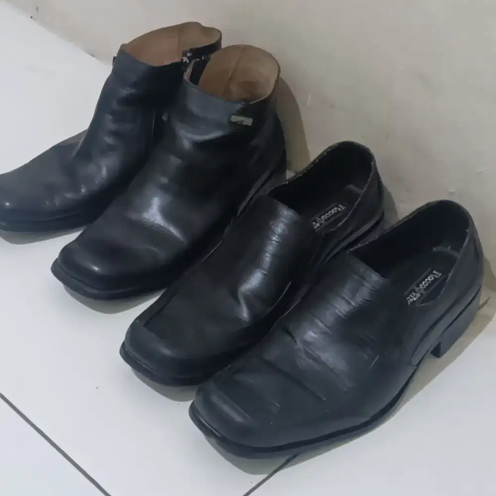 2 [dua] pasang sepatu kulit