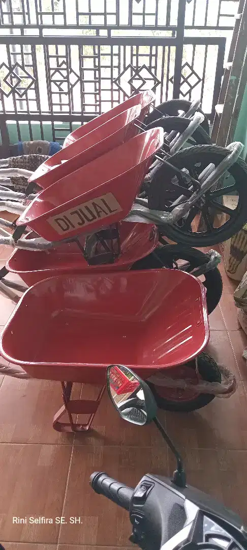 Kereta angkong atau beko