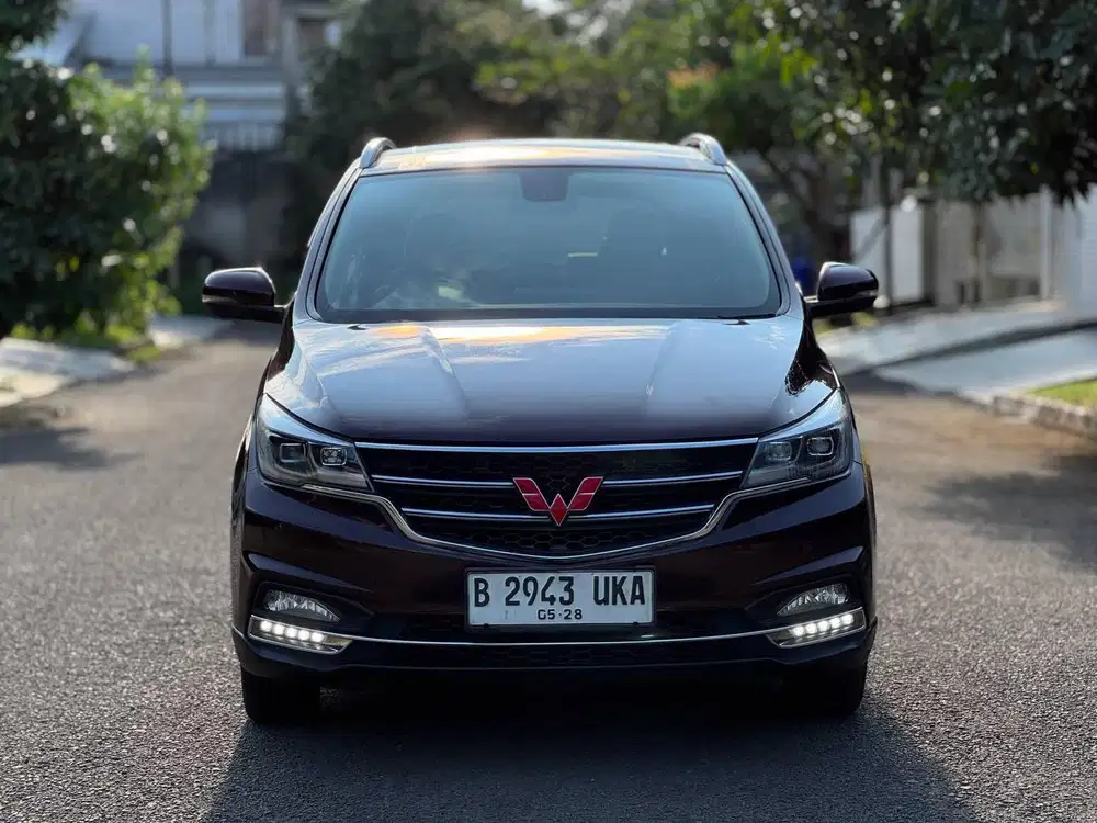 Wuling cortez 1.8L lux amt at 2018