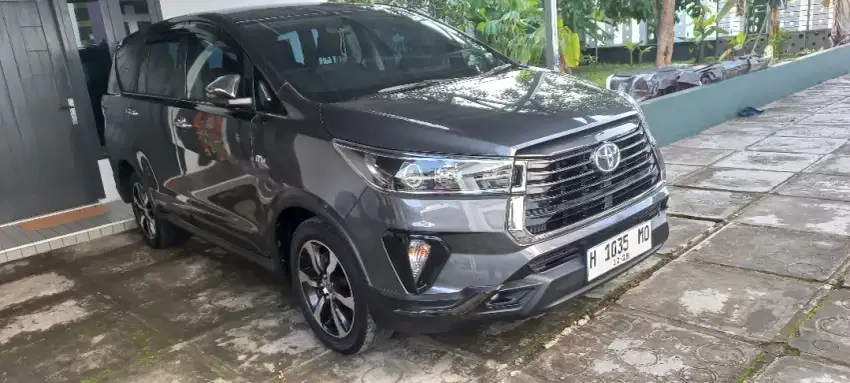 Venturer tahun 2022, matic, bensin.