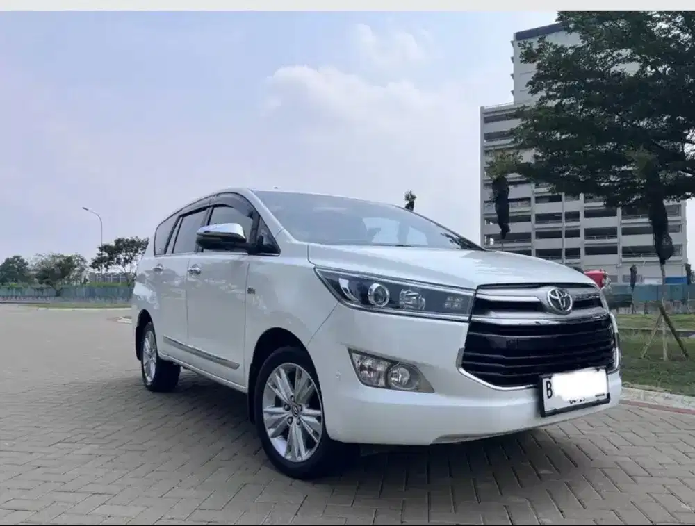 Toyota Innova Venturer 2019 /2020 AT