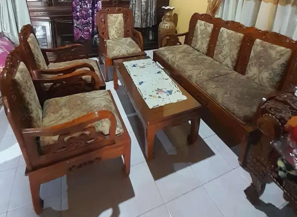 Kursi ruang tamu bekas, kondisi 90%