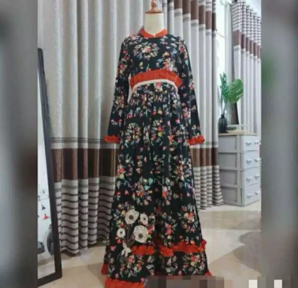 Gamis hizata design mewah ga pasaran. Cocok buat lebaran