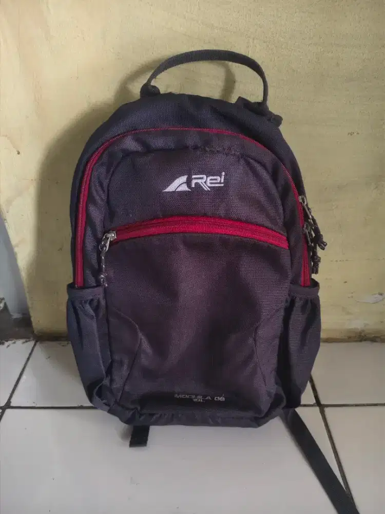 Tas Ransel sekolah anak Arei