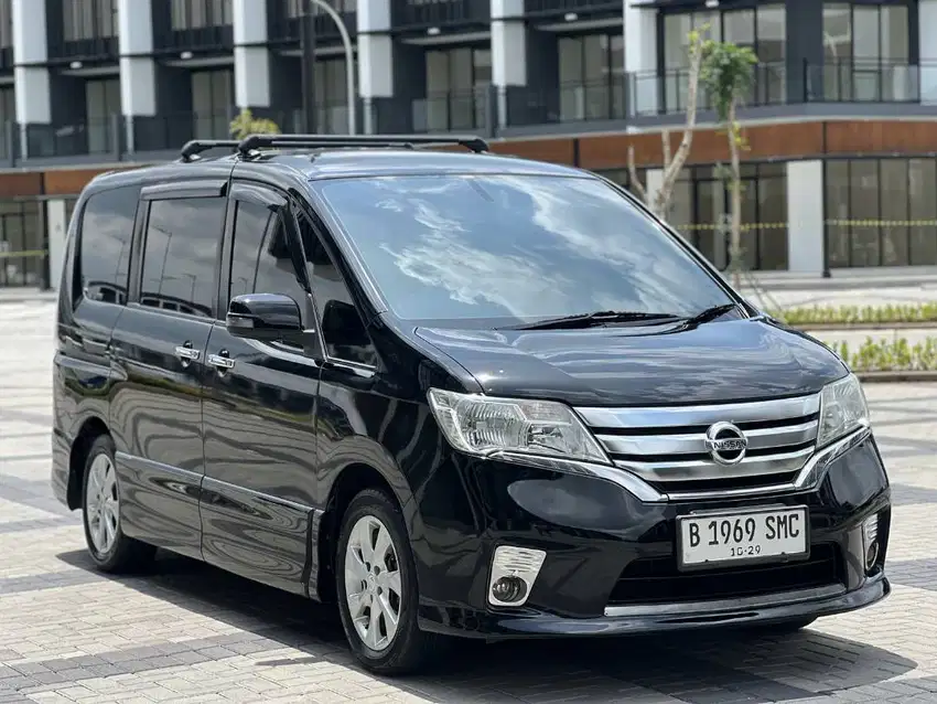 Nissan Serena 2.0 HWS AT 2014