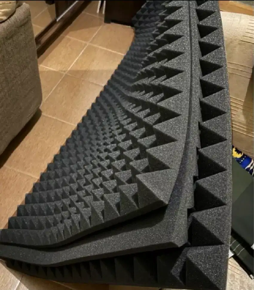 Peredam suara piramida 100x200cm