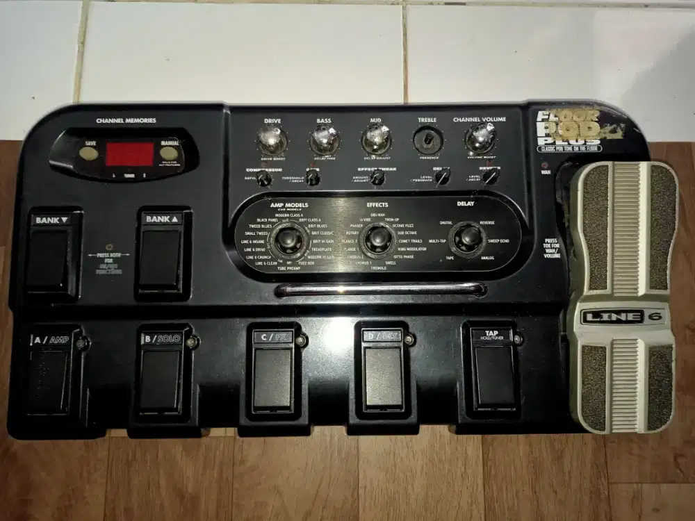 Multi efex digital POD floor line 6