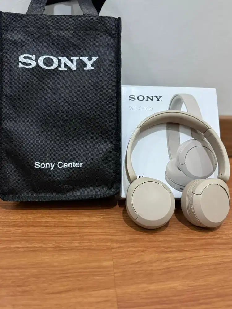 Sony WH CH520 Wireless Headphones ( Full Set )