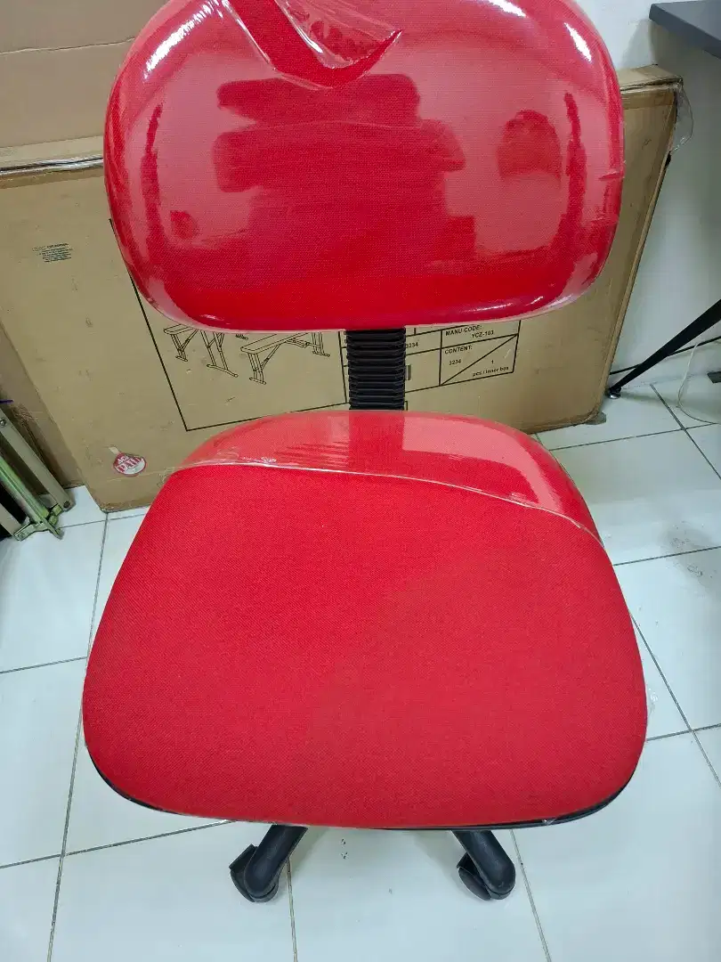 Kursi kantor staff dan Manager