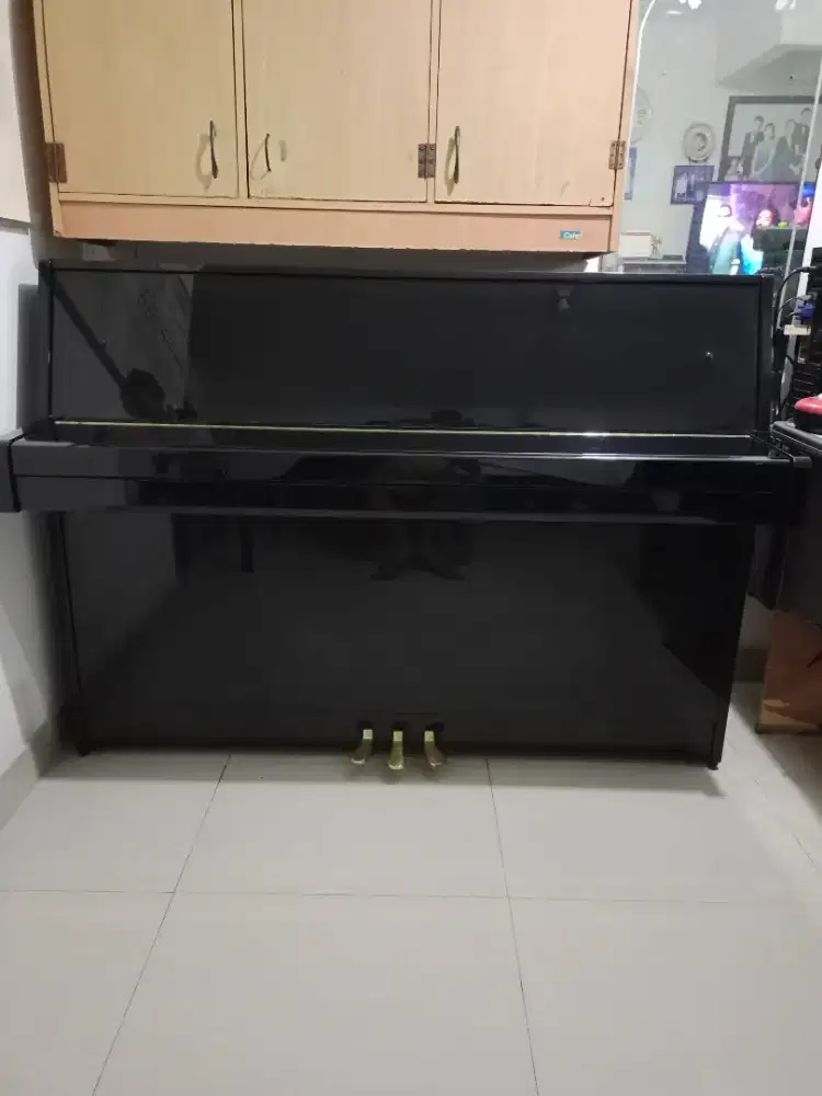 Dijual piano Yamaha JU109PE