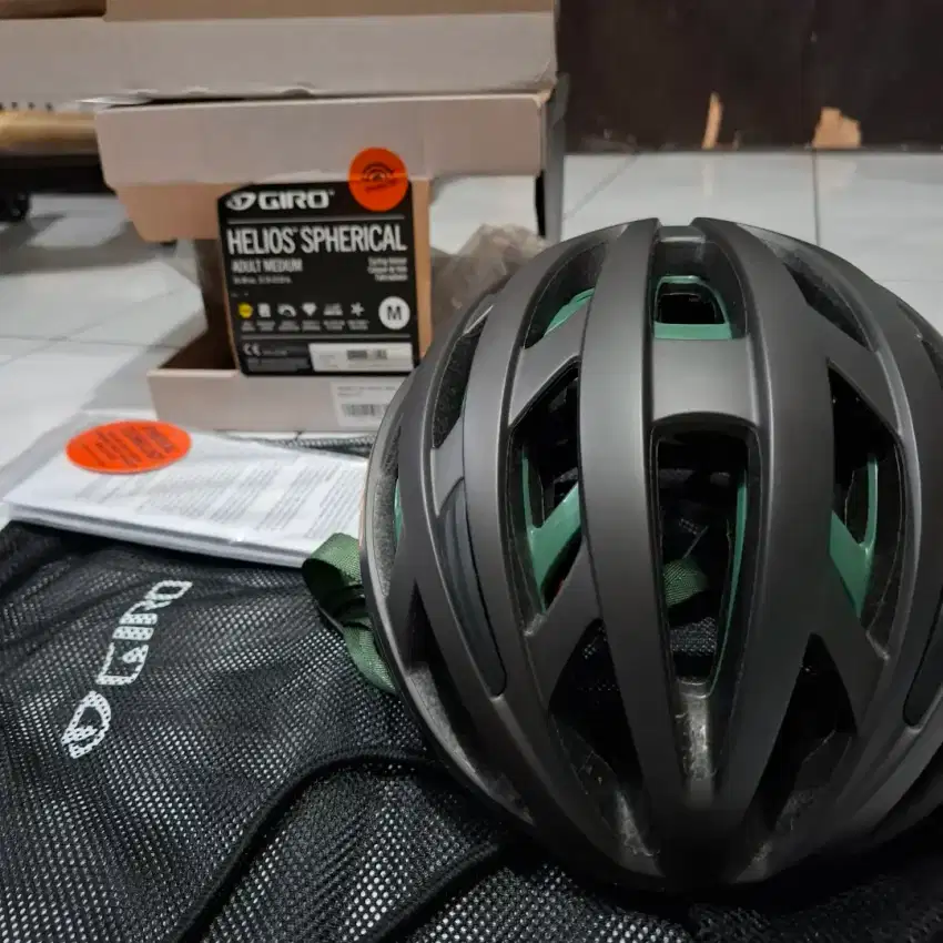 helm giro helios spherical mips size s