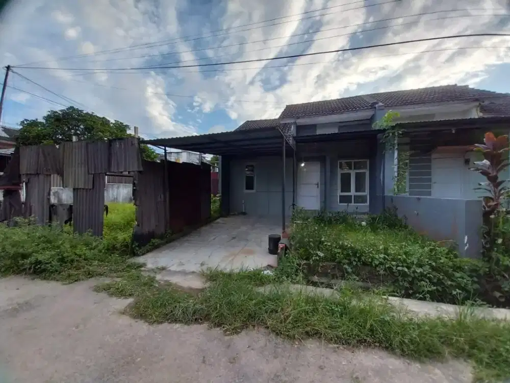 Rumah hook tanah kosong luas, BU