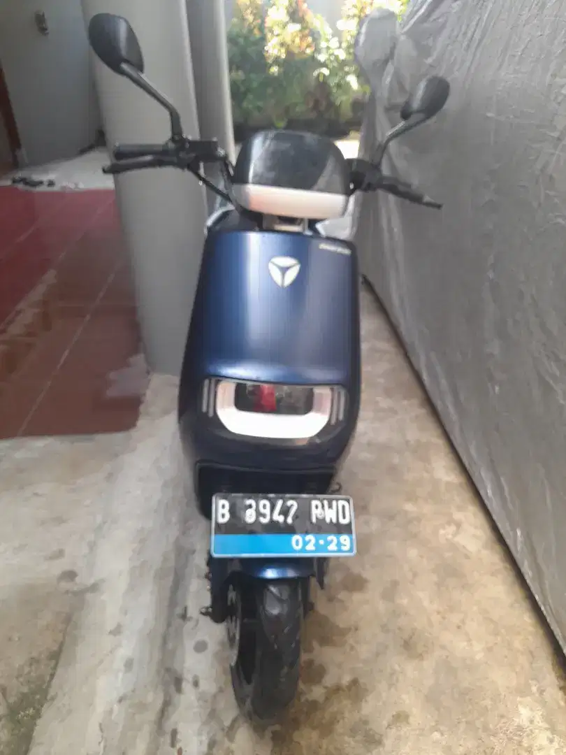 Yadea e8s pro th 2023