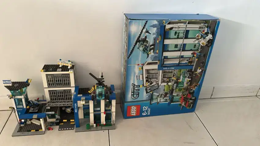 Lego puzzle city