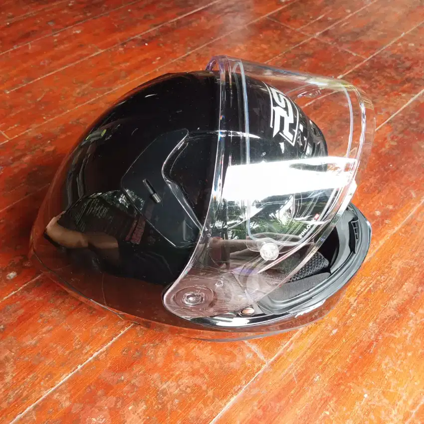 Helm RSV FFS21 Prelovd