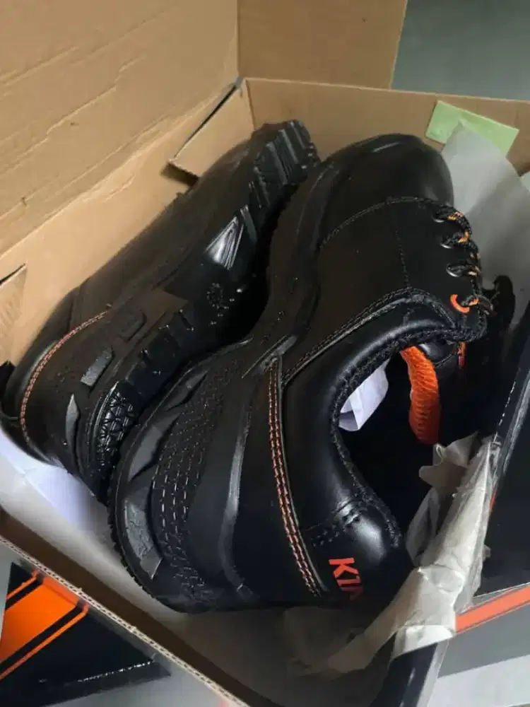 Sepatu safty king masih baru belom ke pakai