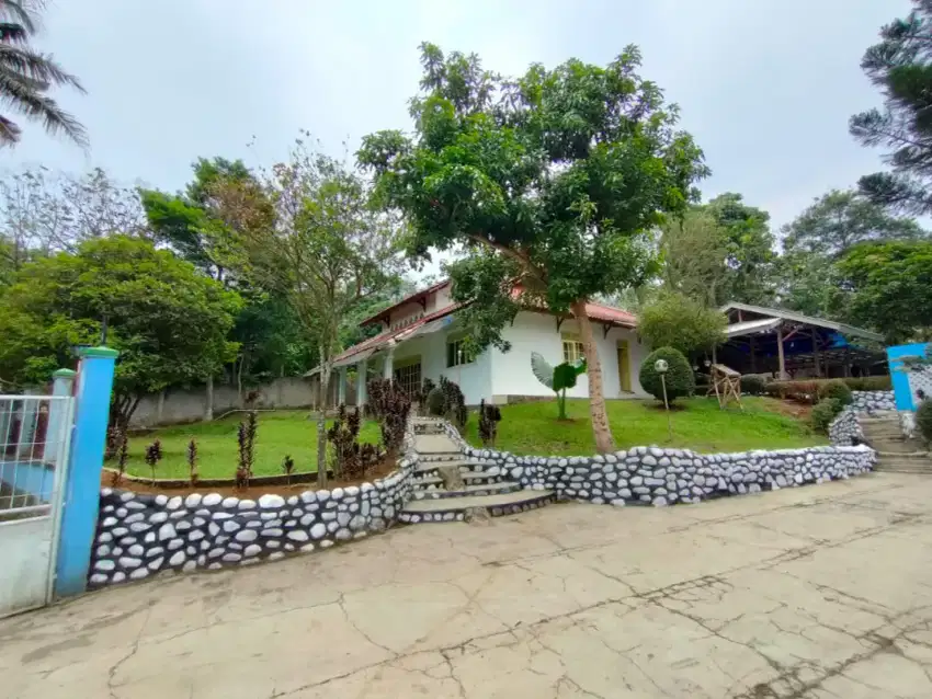Jual villa di puncak Cisarua 4m nego