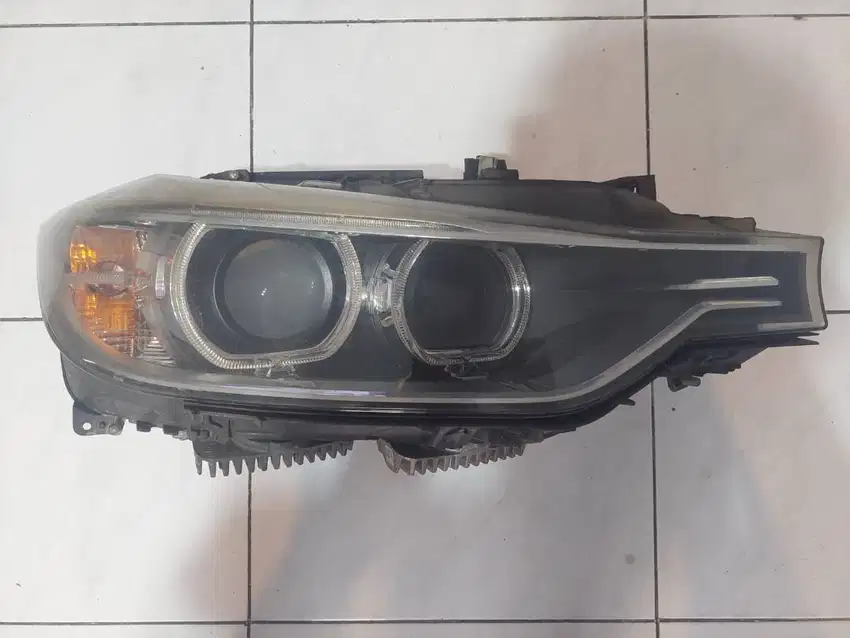 Headlamp Original BMW Seri 3 F30 320i Pre Face Lift - Kiri & Kanan